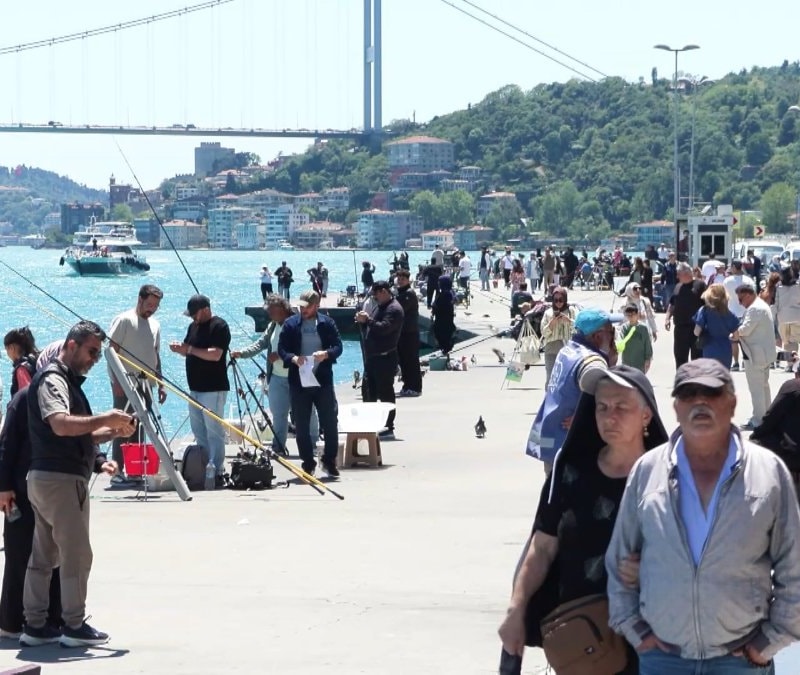 Kurban Bayramı'nın son gününde sıcak havayı fırsat bilenler sahillere akın etti