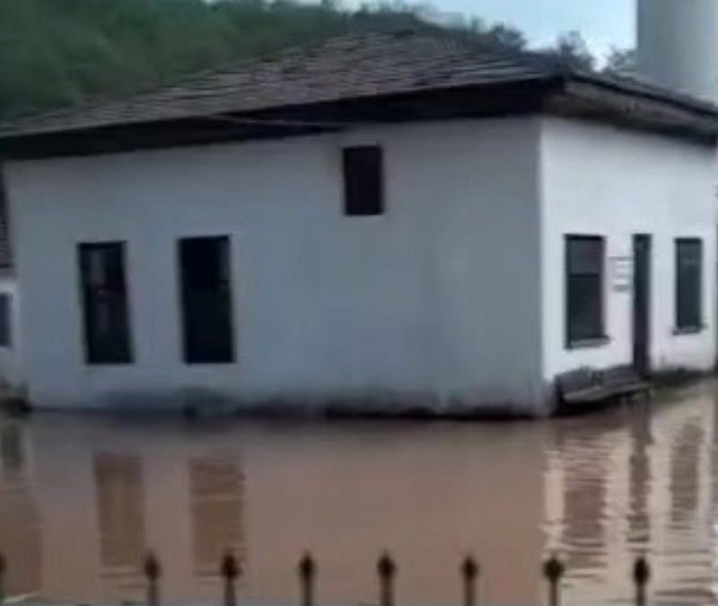 Bilecik'te sağanak: Bir köy sular altında kaldı
