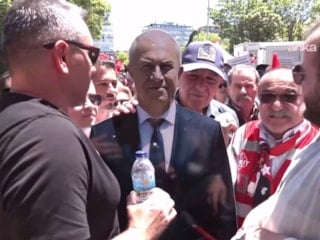 Alanya Belediye Başkanı, Özgür Özel'in mitingine maketini yolladı
