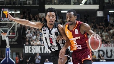 Beşiktaş pota derbisinde Galatasaray'ı devirdi