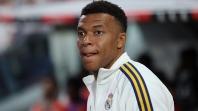 Kylian Mbappe bin pişman! PSG, Devler Ligi'ni yine kazandı