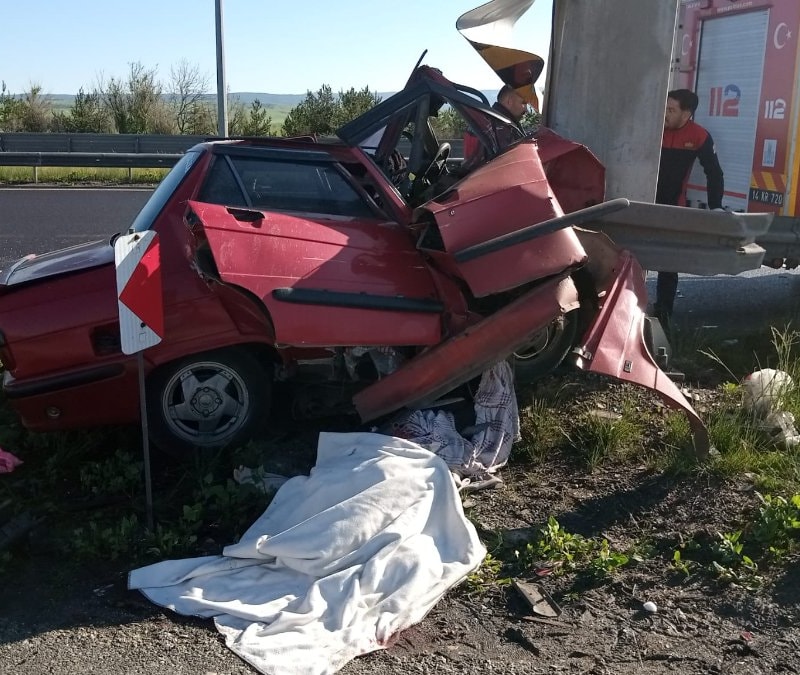 Bolu'da trafik kazası: Evli çift öldü, çocukları ağır yaralı