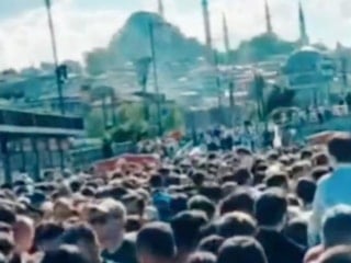 Kurban Bayramı tatilinin son günü fotoğrafı! Eminönü ve Üsküdar'da yaya trafiği tıkandı