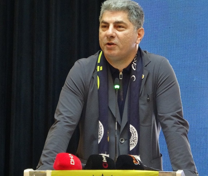 Hakan Safi'den Fenerbahçe taraftarına transfer müjdesi