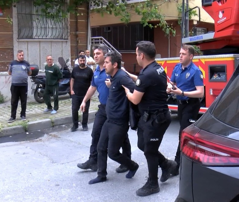 İstanbul'da annesini rehin alan şahıs gözaltına alındı