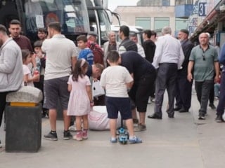 Tatilin son günü otogarda yoğunluk zirvede: Ek seferler yetmiyor