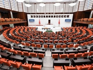 TBMM'de yeni haftada torba yasası görüşülecek: Alkole sıkı düzenlemeler yolda
