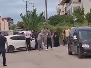 Kocaeli'de aileler arasında silahlı sopalı kavga: 10 yaralı