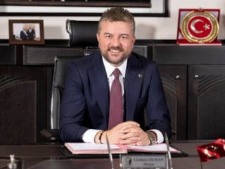 Buca Belediyesi'ne operasyon: Belediye başkanı gözaltına alındı