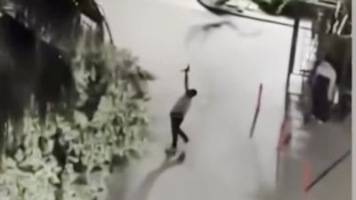 Adana'da komşuların gürültü tartışması silahlı saldırıya dönüştü