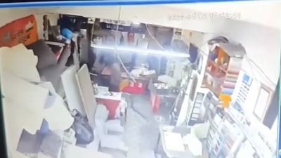 İstanbul'da yemek borcunu istedi, öldümden döndü
