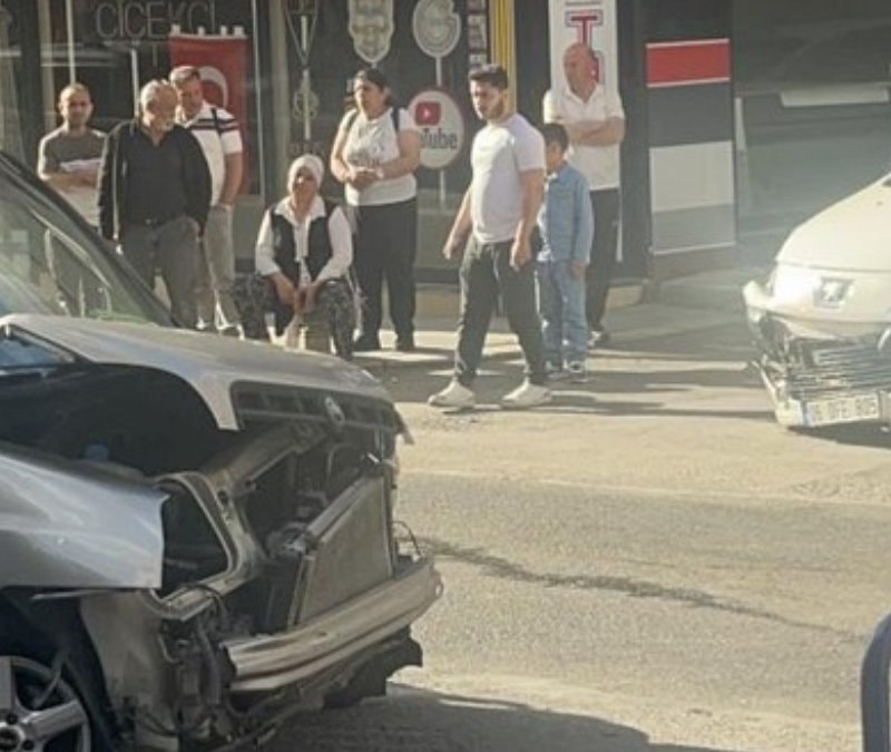 Tekirdağ'da ters yönde çıkan araç kazaya neden oldu