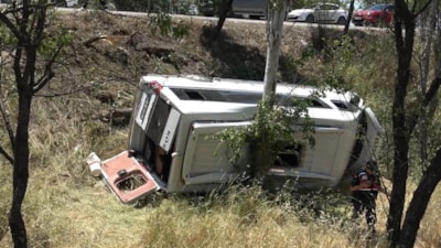 Balıkesir'de trafik kazası: 14 yaralı
