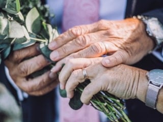 75 yıllık evli çift tek tek açıkladı: İşte uzun ilişkinin 3 temel sırrı