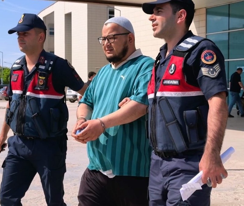 Bursa'da kuzenini 5 yerinden bıçakladı: Tutuklandı