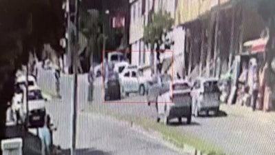 İstanbul'da ehliyetsiz sürücü kazaya neden oldu