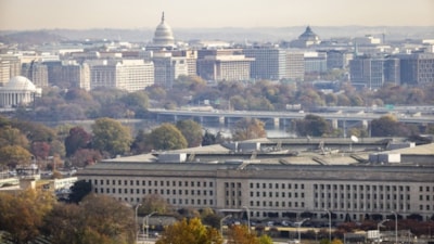 Pentagon'da gazetecilerin basın ofisine girişini yasakladı
