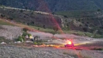Siirt'te kahreden kaza: Babasının kullandığı kepçenin altında kaldı