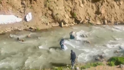 Hakkari'de derede mahsur kaldı, tesadüfen fark edildi