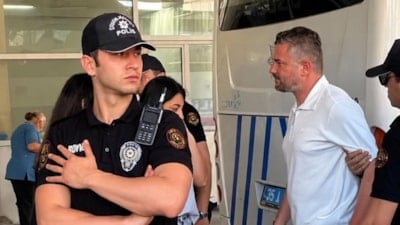 Buca Belediye Başkanı Görkem Duman'ın gözaltındaki ilk görüntüsü