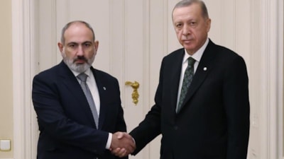 Cumhurbaşkanı Erdoğan Ermenistan Başbakanı Paşinyan ile görüştü
