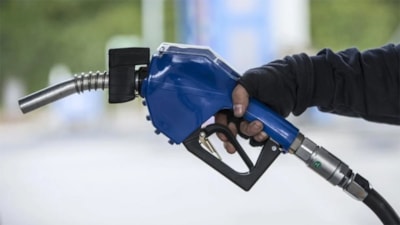 Benzin ve motorine zam: Pompa fiyatlarına yansıdı