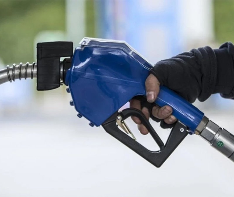 Benzin ve motorine zam: Pompa fiyatlarına yansıdı