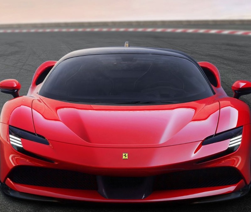 Ferrari'den açıklama: İçten yanmalı motorlardan vazgeçmeyece