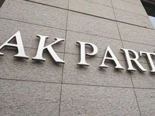AK Parti'de 4 il başkanı değişti