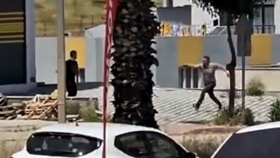 Adana'da oğlunun bıçaklı saldırısına uğrayan baba, oğlunu 15 kurşunla öldürdü