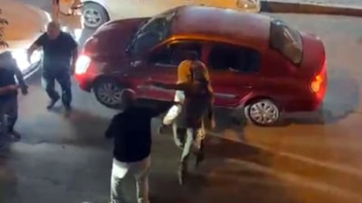 İstanbul'da tekmeli yumruklu yol verme kavgası