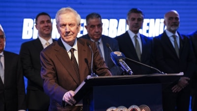 Aziz Yıldırım: Fenerbahçe'nin büyüklüğünü dosta düşmana yeniden hatırlatacağız