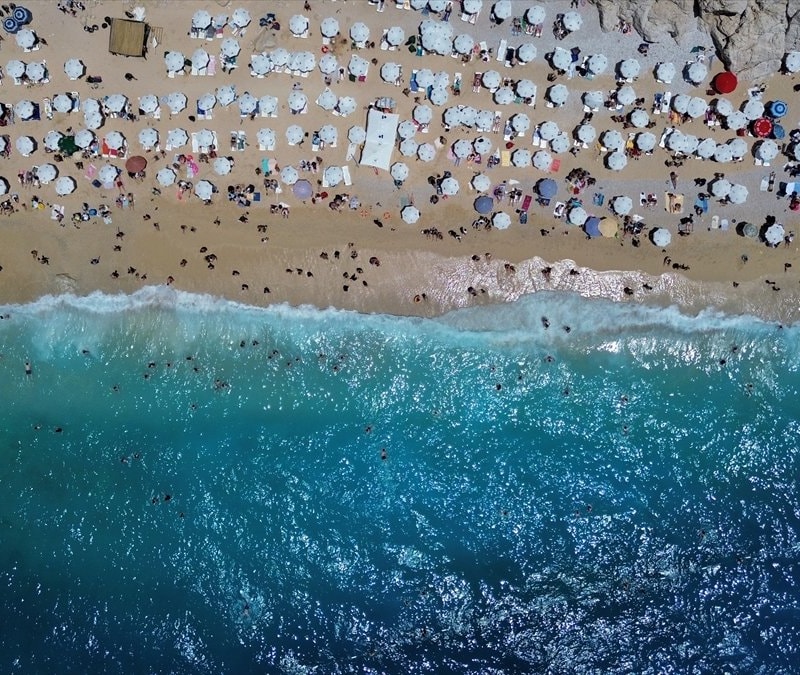 Plajlarda sigara yasağı yarın başlıyor: İlk kez Antalya'da uygulanacak