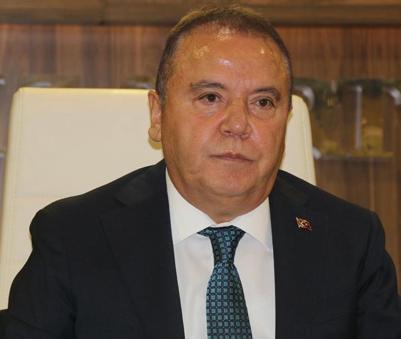 Mühittin Böcek, 'yolsuzluk' soruşturması kapsamında yeni bir ifade daha verdi