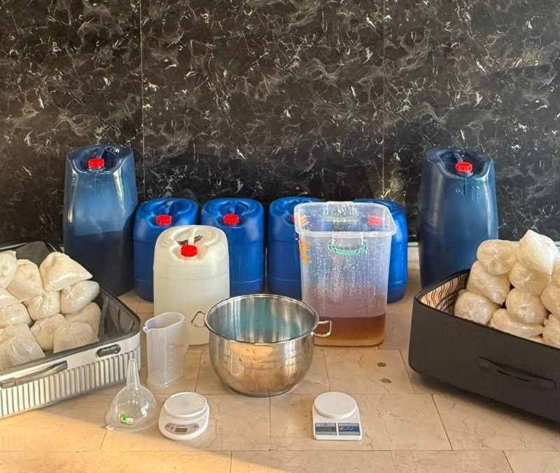 Beylikdüzü'nde uyuşturucu operasyonu: 248 kilogram metamfetamin yakalandı