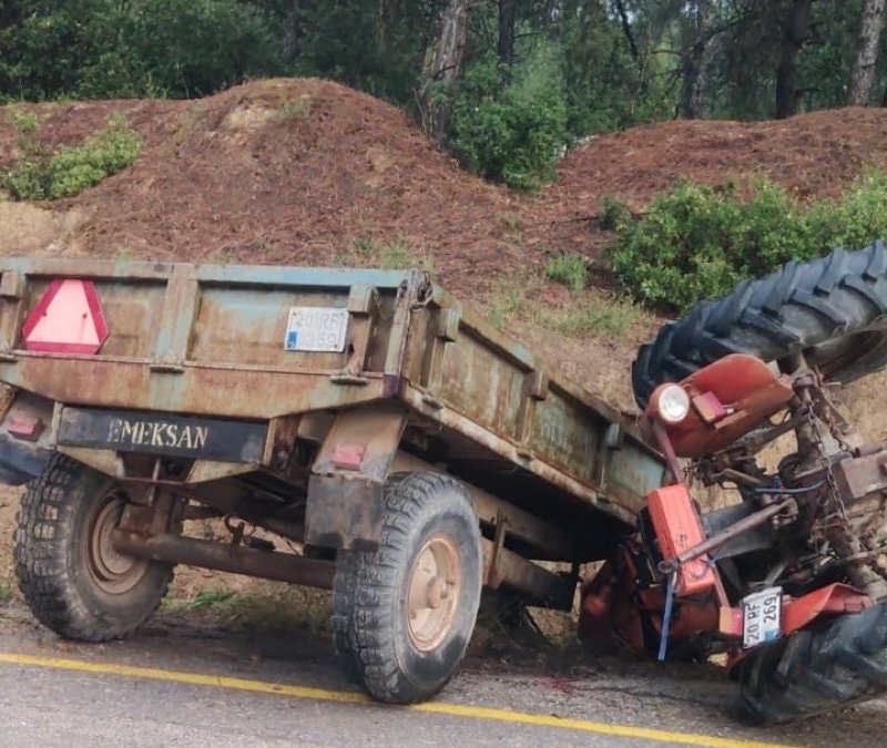 Denizli'de kazada ağır yaralanan traktör sürücüsü kurtarılamadı