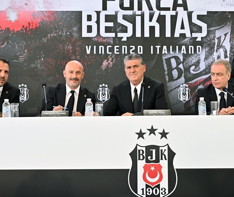 Beşiktaş'ta Vincenzo Italiano için imza töreni