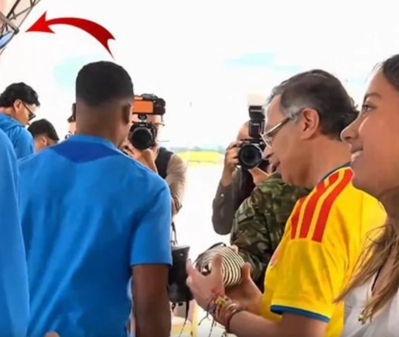 Futbolcu Rodriguez, Kolombiya Cumhurbaşkanı Petro'nun kızının fotoğraf isteğini görmezden geldi