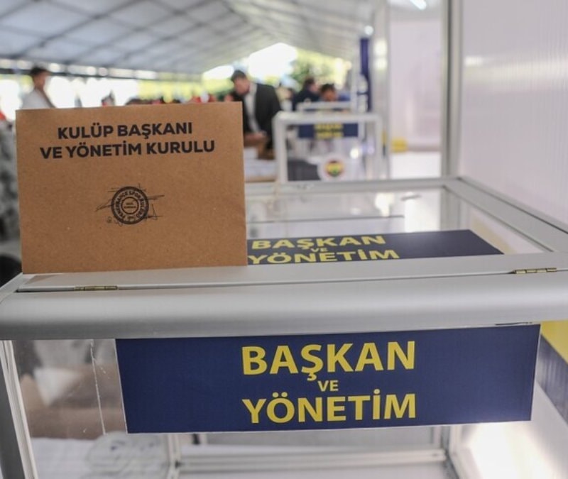 Fenerbahçe'de seçim yarışı sürüyor