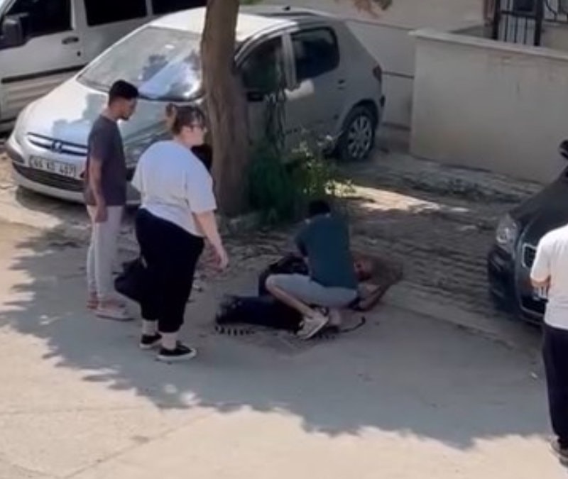 Bursa'da aralarında husumet bulunan ağabey ve kardeşi birbirini bıçakladı