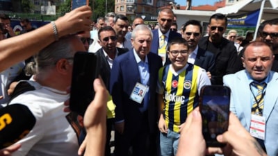 Fenerbahçe genel kurulunda başkan adaylarına yoğun ilgi