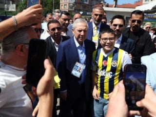 Fenerbahçe genel kurulunda başkan adaylarına yoğun ilgi