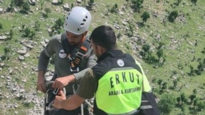 Siirt'te kayalıklarda mahsur kalan keçi, 8 gün sonra kurtarıldı