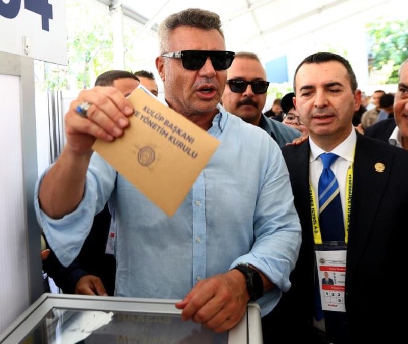 Sadettin Saran, oyunu kullandı