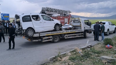 Van'da trafik kazası: Aynı aileden 4 can kaybı