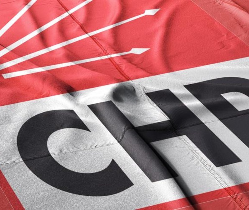 CHP'de 84 eski vekil daha 'derhal kurultay' çağrısı yaptı