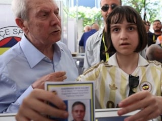 Aziz Yıldırım ve Hakan Safi oylarını kullandı