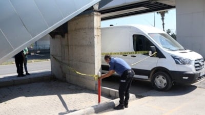 Antalya'da oto galeriye silahlı saldırı