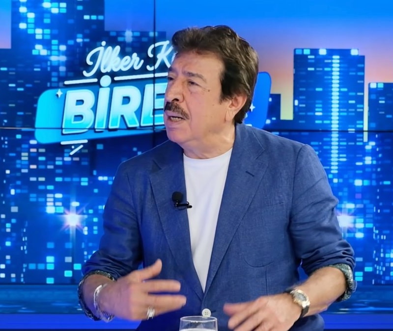 Ahmet Selçuk İlkan: Askerdeyken Türkiye güzeli tarafından te