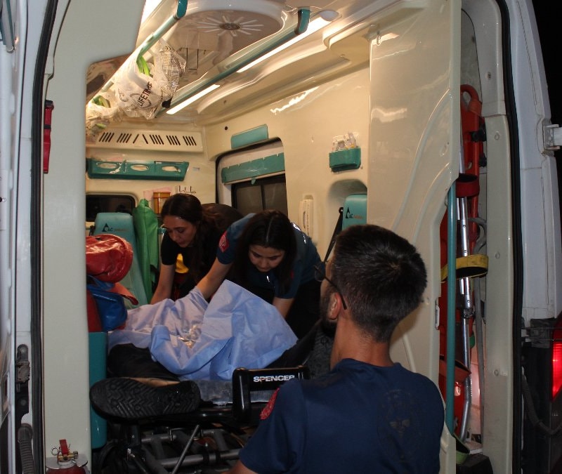Aksaray'da biber gazlı ve bıçaklı saldırıya uğradı: Ağır yar